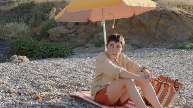 Una imatge de la pel·lícula 'Un dit de gel (Retrat de l’artista crepuscular al Port de la Selva)'.