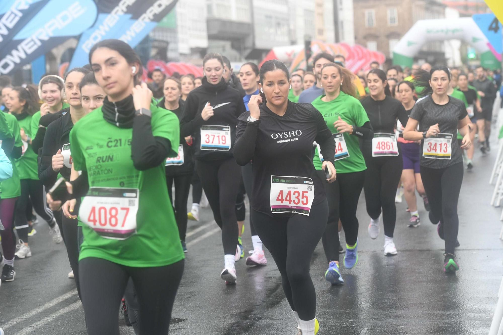 Coruña 21: búscate en la galería de fotos de la carrera de medio maratón en A Coruña