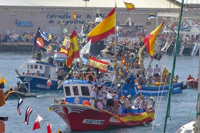 Procesión marítima de la Virgen del Carmen ...