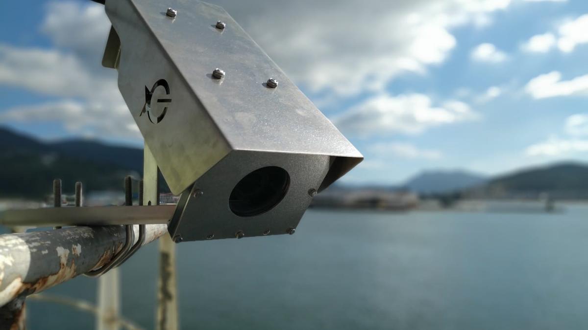 Cámara de Marine Instruments instalada en un pincheiro.