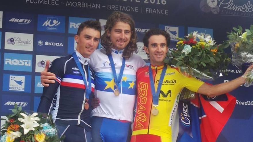 El francés Julian Alaphilippe, Peter Sagan y Dani Moreno en el podio de Plumelec.