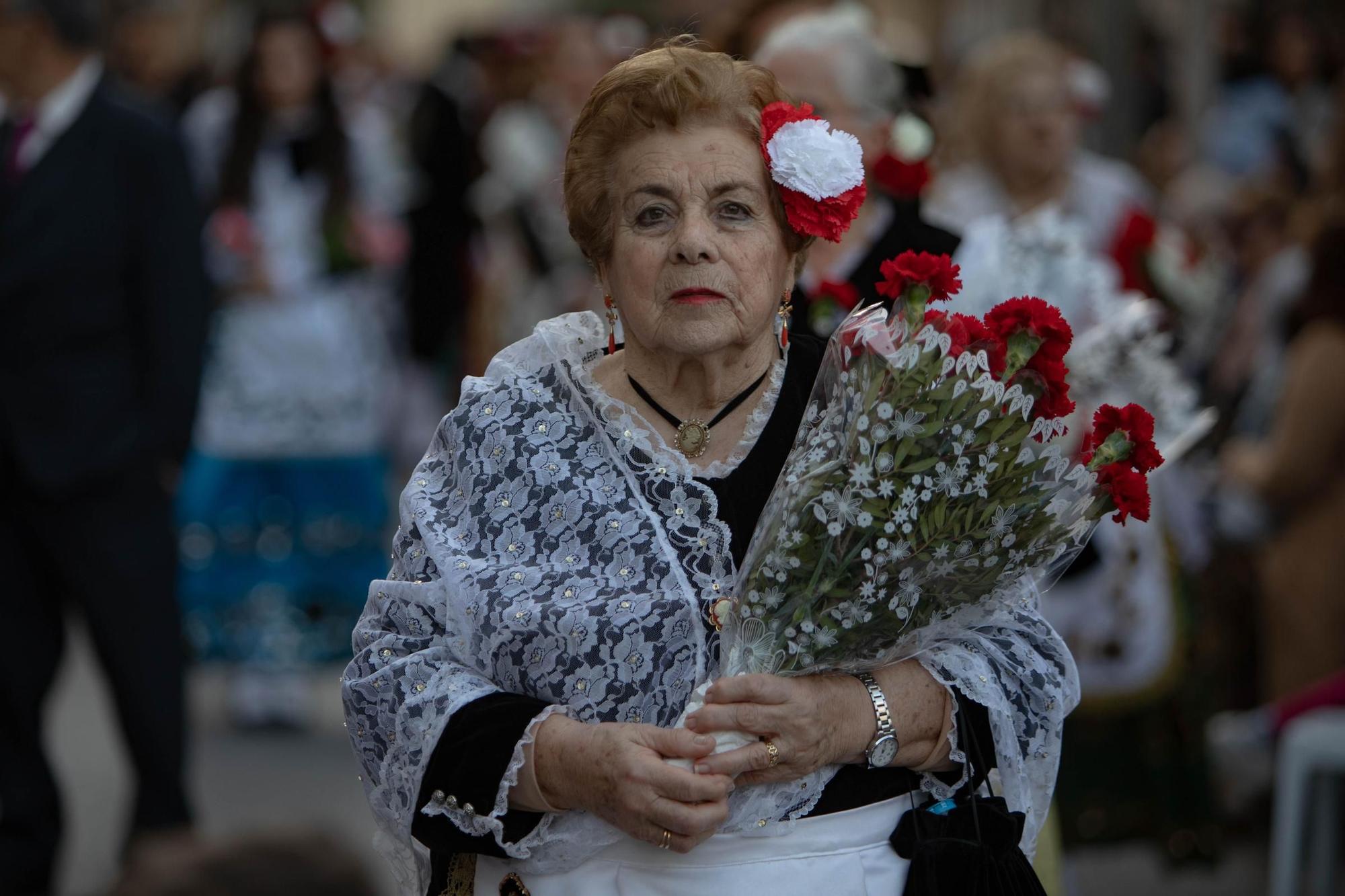 Ofrenda floral a la Virgen de la Caridad en Cartagena