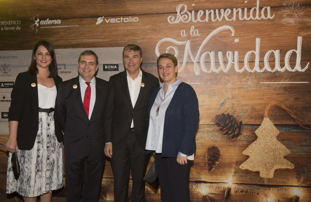 Vectalia celebra su cóctel solidario de Navidad