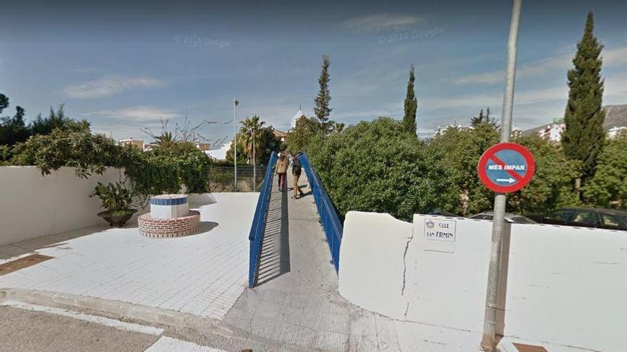 La actual pasarela peatonal se transformará en un puente que también permitirá el paso de vehículos en un sentido.