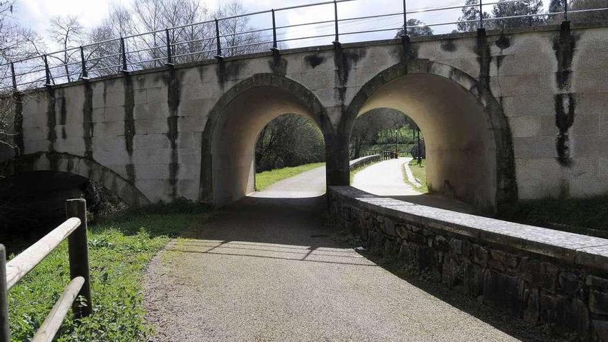 Panorámica del lugar del Paseo do Pontiñas de Lalín donde se encontró el arma. // Bernabé/Javier Lalín