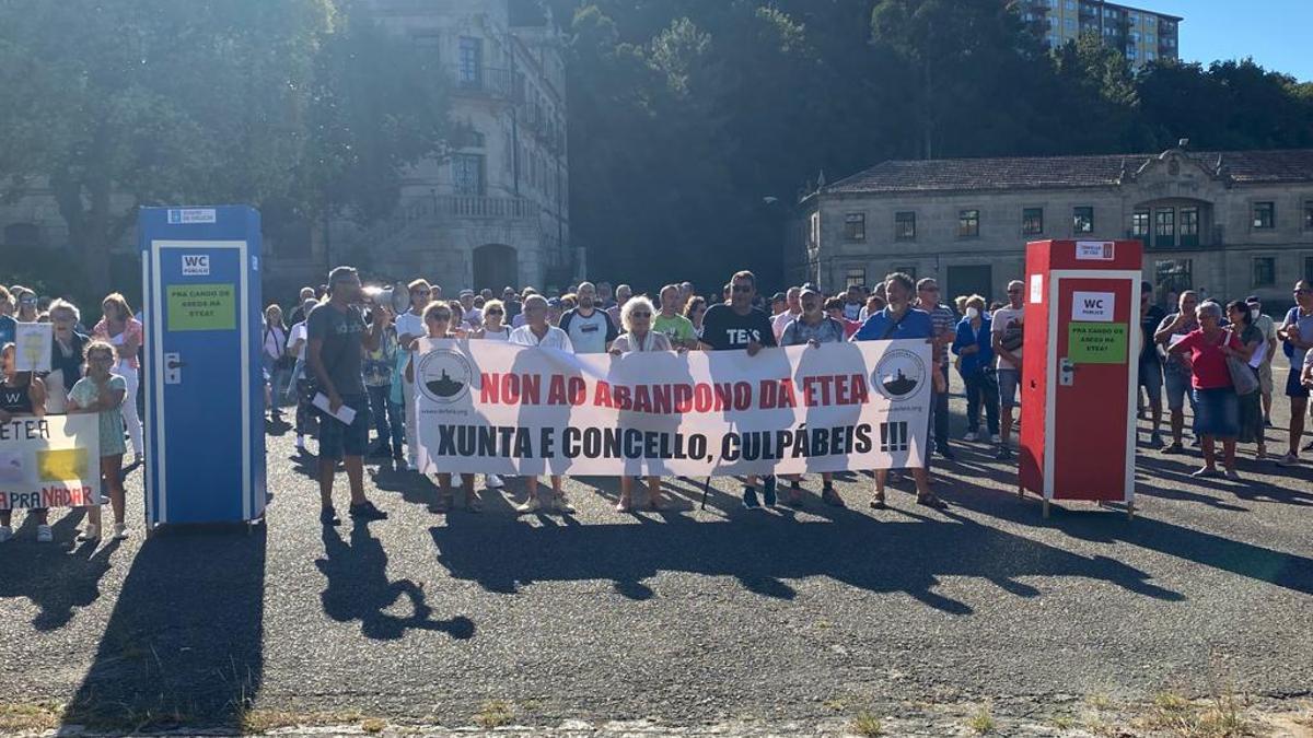 Los vecinos de Teis denuncian el "abandono" de la ETEA