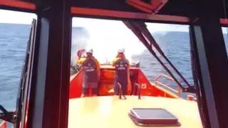 Arde una embarcación de recreo en Formentera: así ha sido el rescate de sus ocupantes