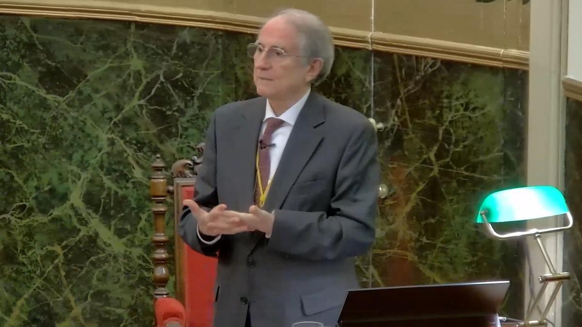 Juan Tamargo Menéndez, durante una conferencia reciente en la Real Academia Nacional de Medicina de España.