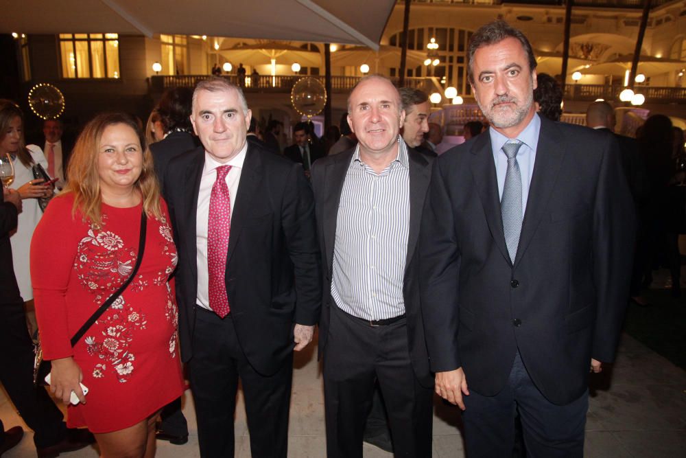 Más de 450 representantes de todos los ámbitos de la vida provincial asisten a la gala de entrega de los Premios Málaga 2017 en el Gran Hotel Miramar