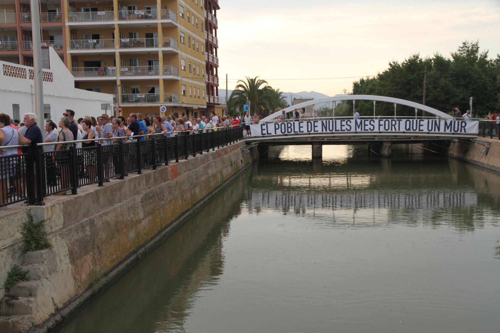 Nules se une contra «la deshumanización» de Costas