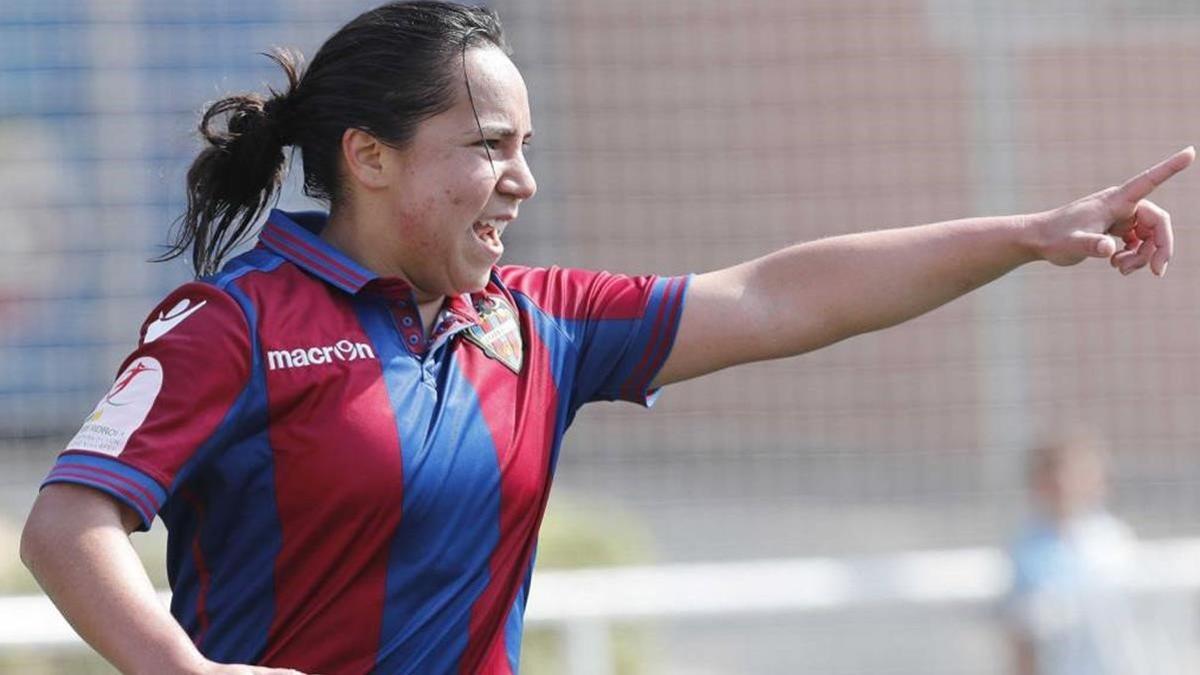 La mexicana Charlyn Corral, jugadora del Levante UD, fue 'pichichi' de la liga la pasada temporada