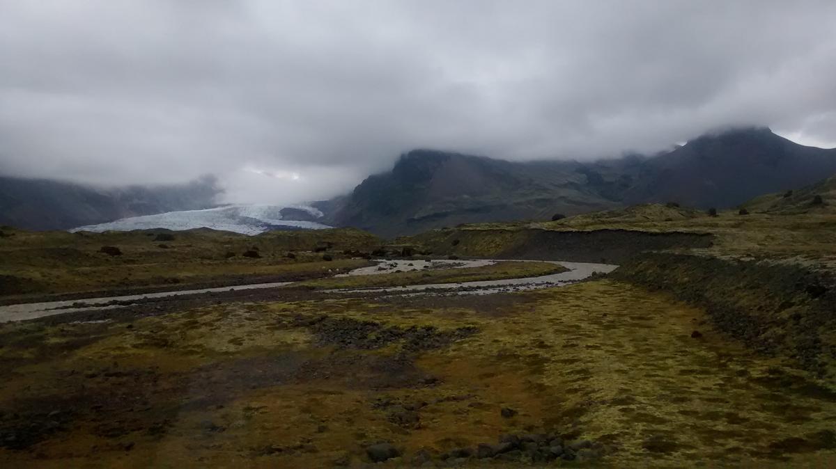 Katla y el glaciar de fondo, Islandia