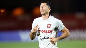 Lewandowski, vistiendo la camiseta de Polonia.