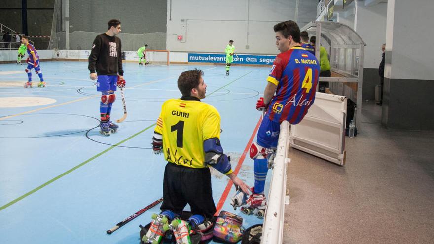 Al Patín Alcodiam le sobran los dos últimos minutos en la pista del Voltregà