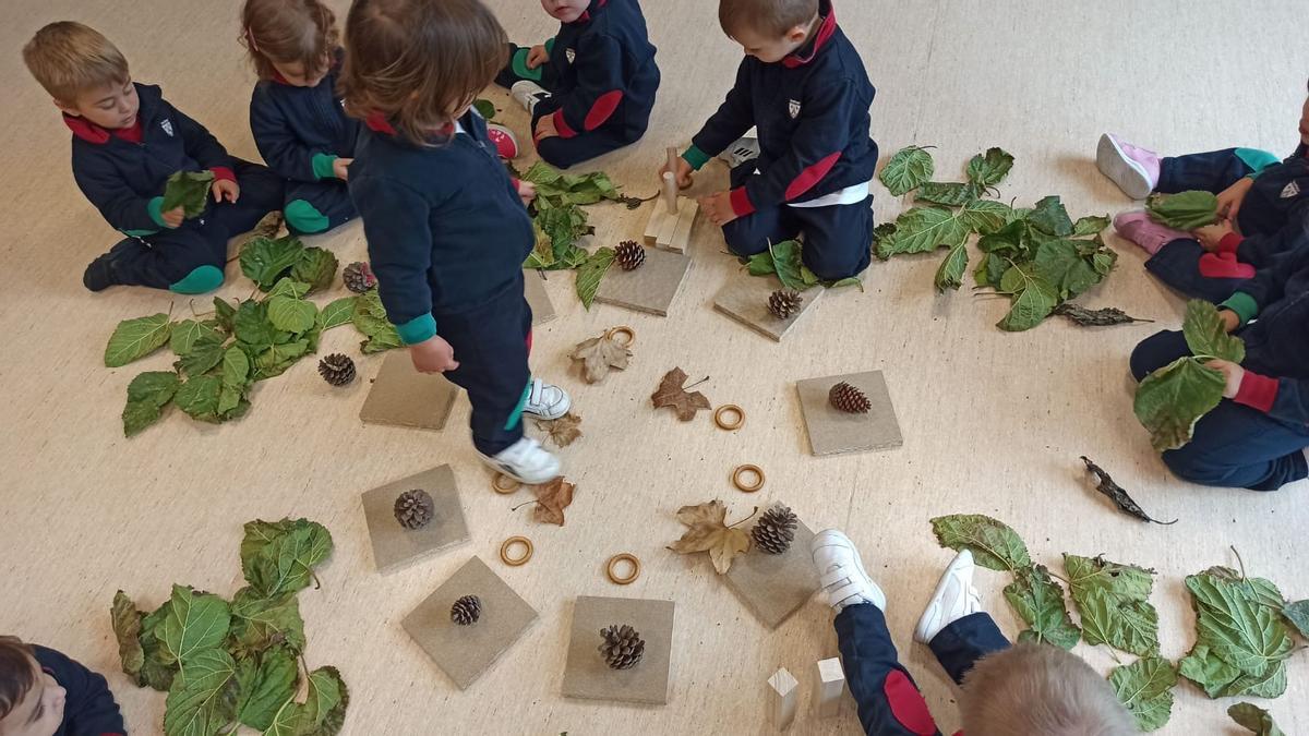 Alumnos de la Escuela Infantil de las Carmelitas de Elda durante una de sus actividades.