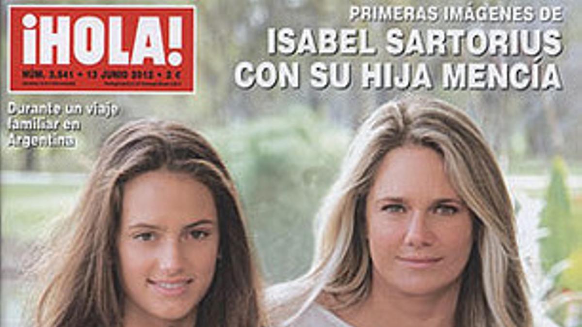 Isabel Sartorius y su hija, en la portada de la revista '¡Hola!'.