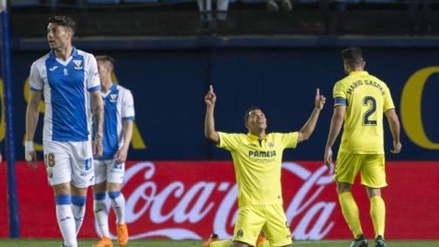 El delantero colombiano celebra su gol ante el Leganés.