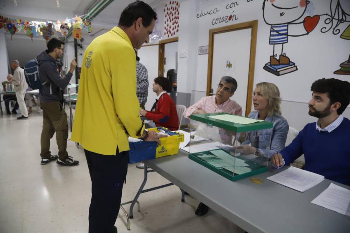Córdoba capital vota para las elecciones andaluzas Córdoba capital vota para las elecciones andaluzas