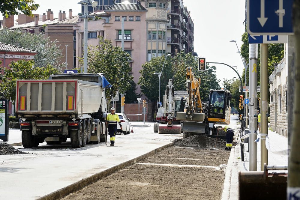 Reasfaltatge al carrer Santa Eugènia.