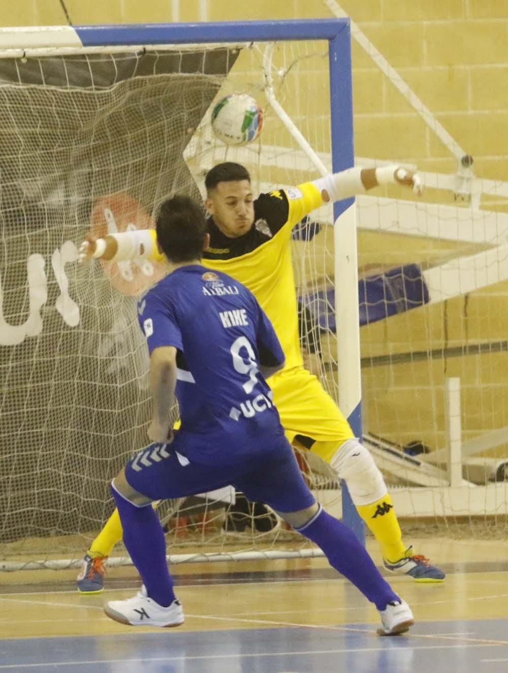 El Córdoba Futsal vence en la copa a un primera