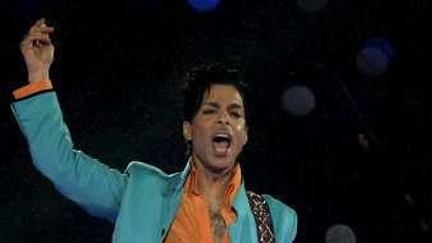 Prince en una actuación.