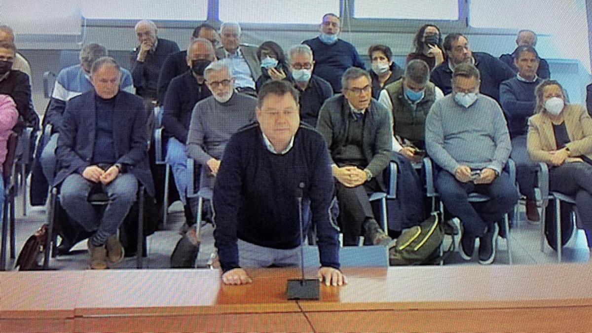 El exasesor del PSPV, Francisco Cañizares, se dirige al tribunal de la pieza de los zombis, de la que quedó excluido en enero de 2023.