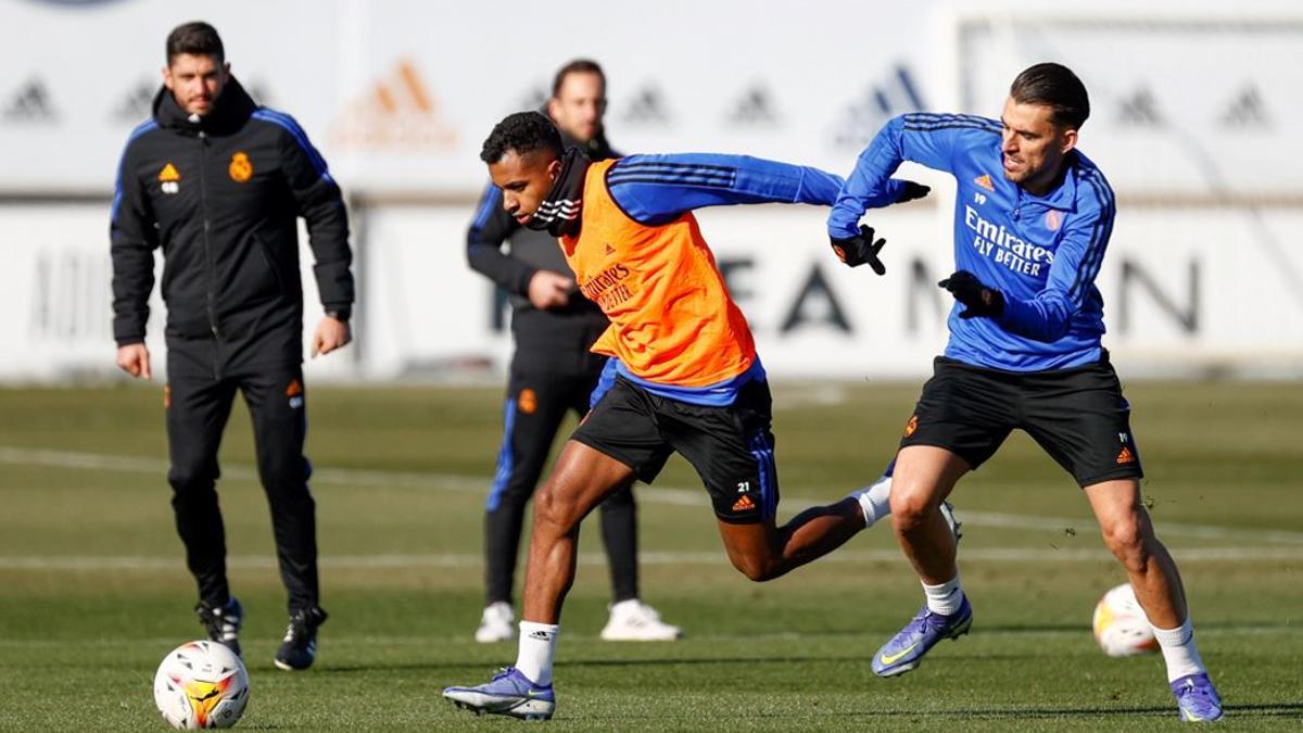 El Madrid ha realizado este sábado el último entrenamiento previo al encuentro ante el Elche.