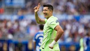 Deportivo Alavés - FC Barcelona: El tercer gol de Robert Lewandowski