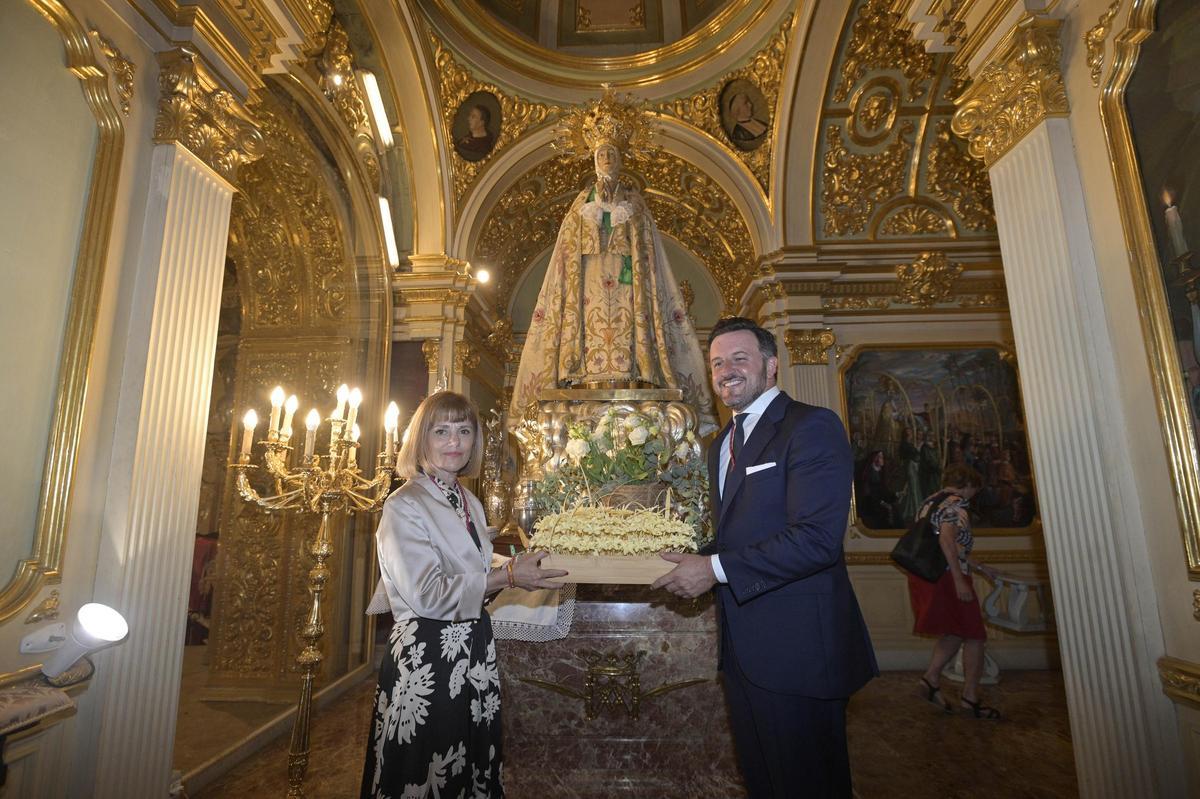 Rodil y Ruz, el sábado pasado en la basílica de Santa María en una ofrenda a la patrona