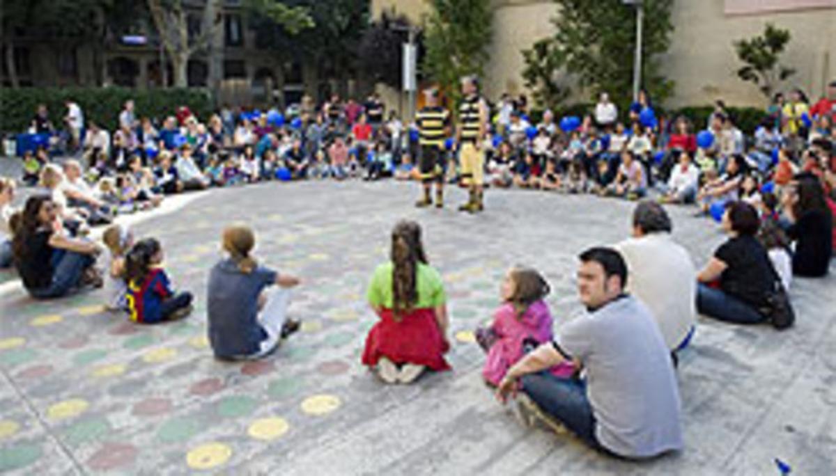 Al cor de la poma. Actuació als jardins de Maria Matilde Almendros, l’any passat. Al cor de la poma. Actuació als jardins de Maria Matilde Almendros, l’any passat.