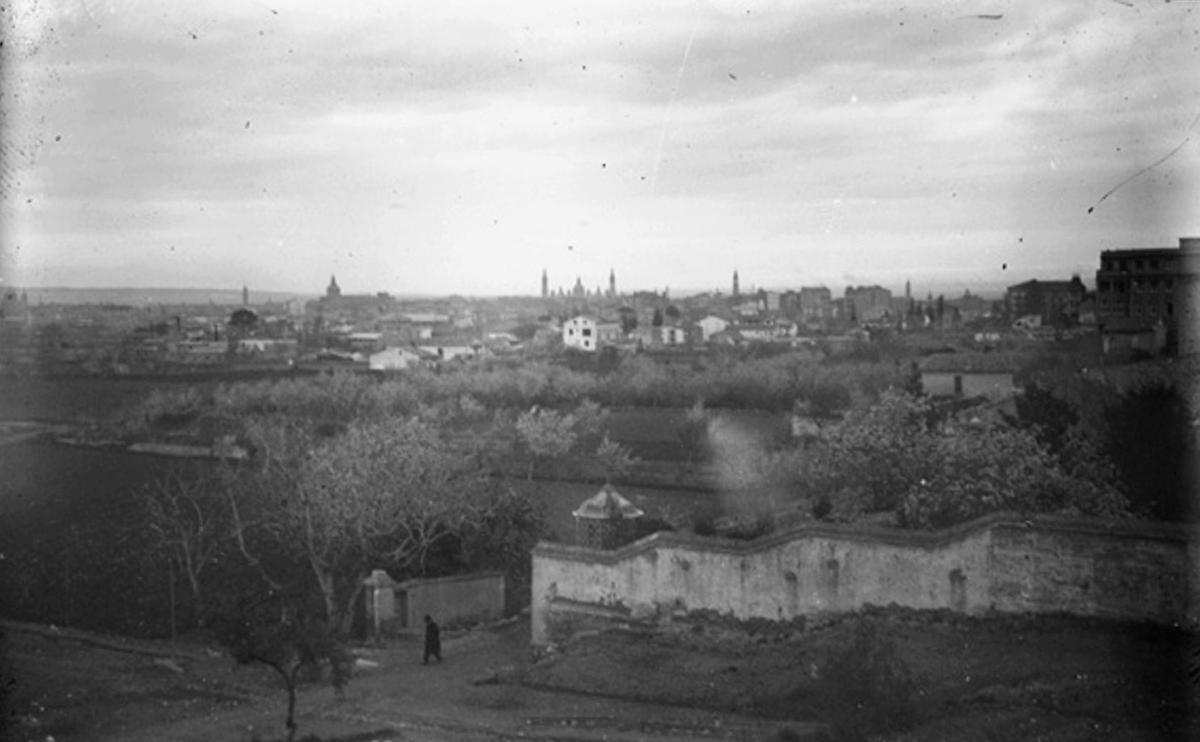 Vista de Zaragoza desde el Cabezo de Buenavista, 1924.