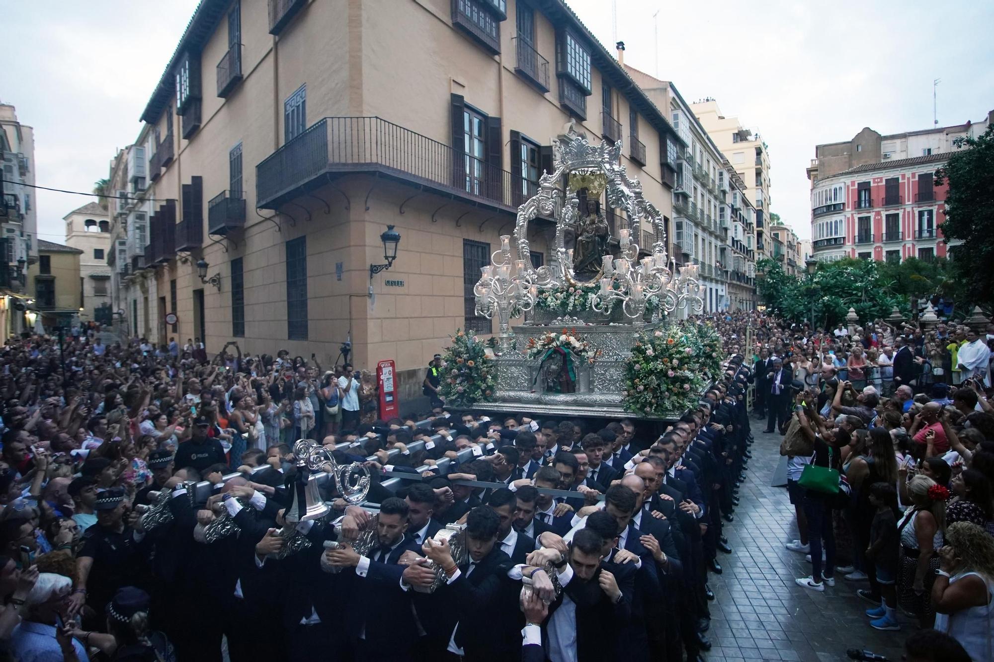 Imagen de la procesión de la Virgen de la Victoria 2023