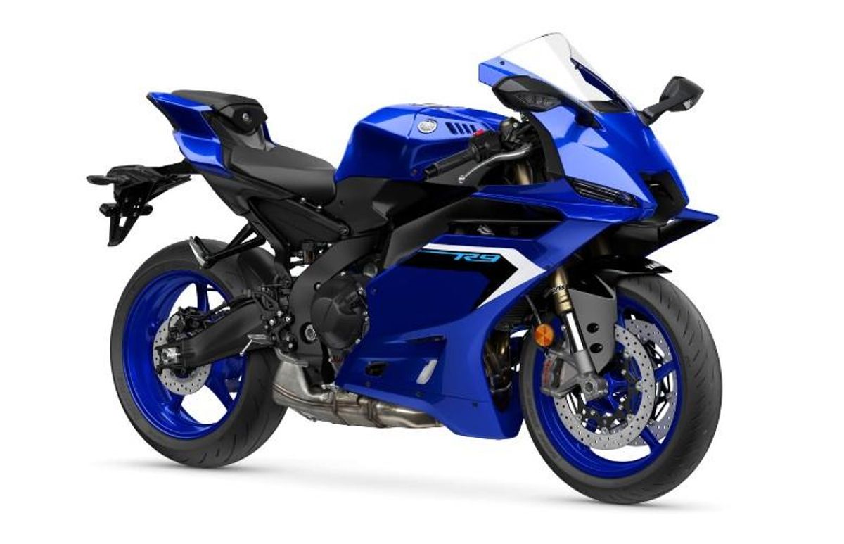 Yamaha R9