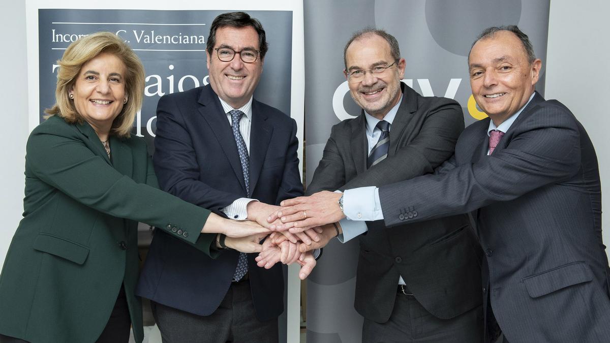 Fátima Báñez, Antonio Garamendi, Francesc Ventura y Salvador Navarro.