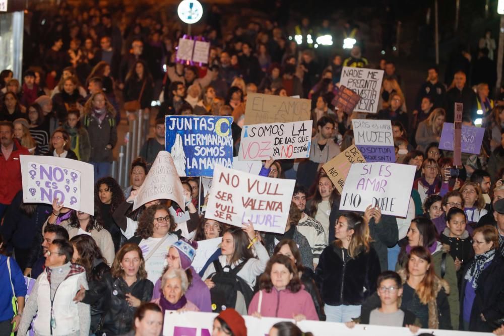 25-N: Demo gegen Gewalt an Frauen auf Mallorca