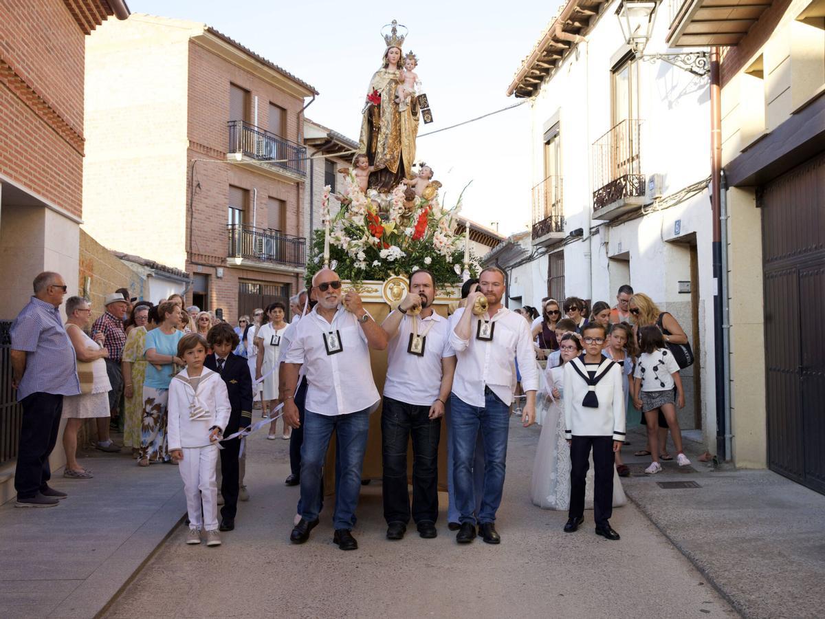 Procesión de la Virgen del Carmen de Toro