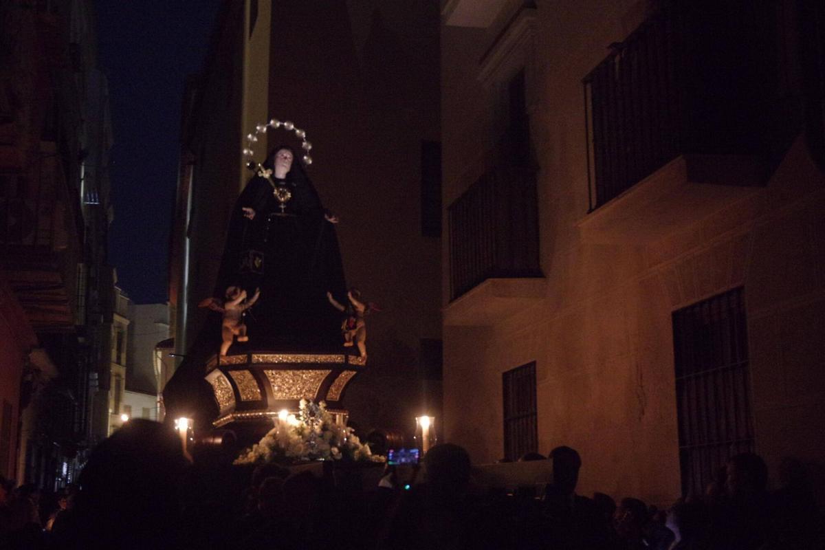 Salida procesional de Servitas este Viernes Santo de 2026.