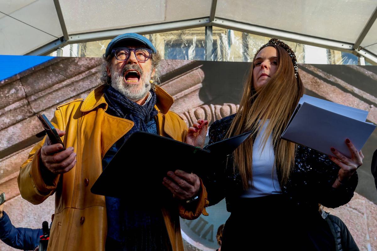 Las fotos de las campanadas anticipadas en Vilagarcía 2025 Las fotos de las campanadas anticipadas en Vilagarcía 2025