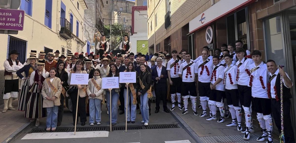 El Encuentro Internacional de Dances Villa de Gallur reunió a agrupaciones de Nápoles y Tenerife.