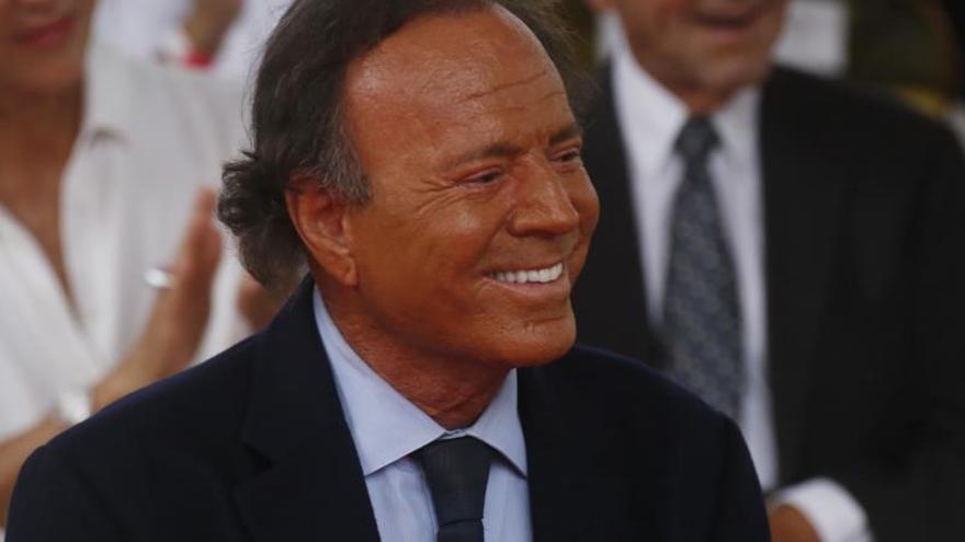 Conmoción por el estado de salud de Julio Iglesias: &quot;Me da pena que esté muy enfermo&quot;