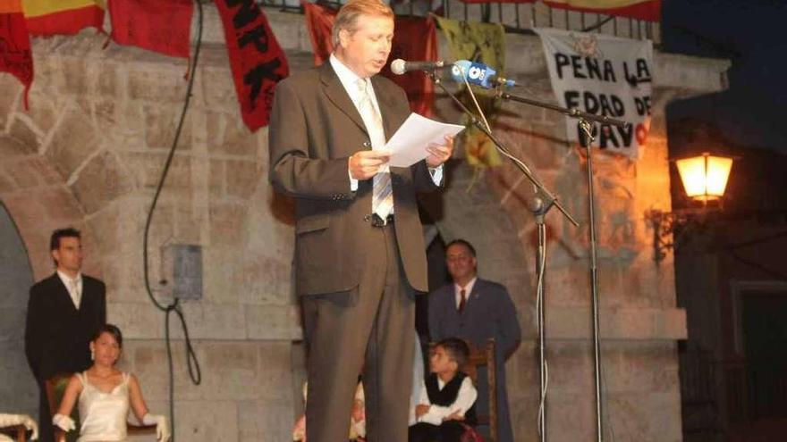 Luis Jaramillo pregonó en 2005 las fiestas de San Agustín.