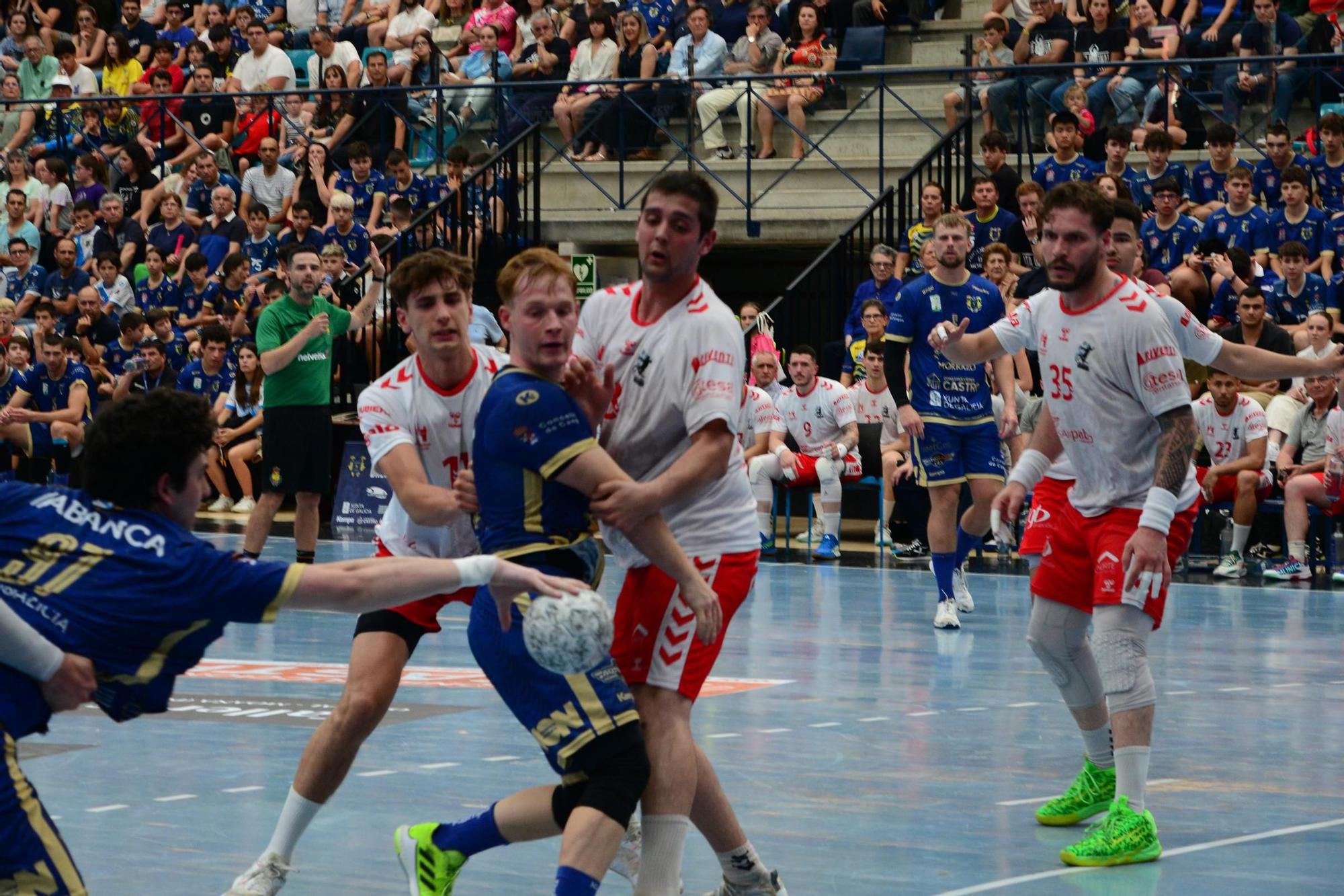 La permanencia del Frigoríficos del Morrazo y la despedida de Moisés Simes