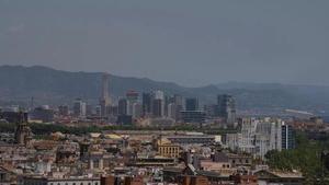 Vista de la ciudad de Barcelona desde uno de los miradores del Poble Sec.