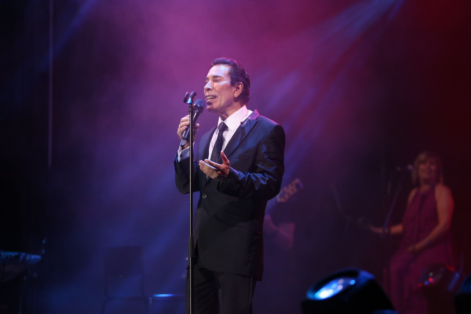 Concierto de José Vélez en Vecindario