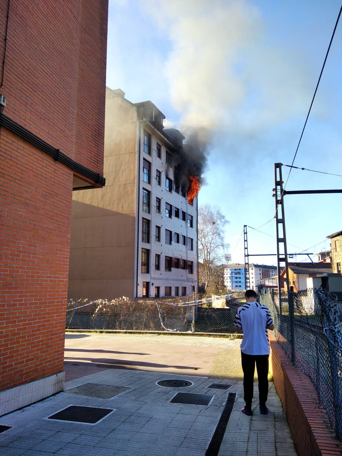 Muere una mujer en el segundo incendio en cinco días en su vivienda de Langreo