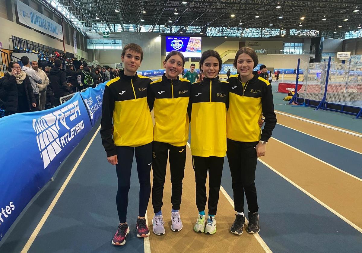 Las atletas del CA Safor Teika en el Nacional sub16
