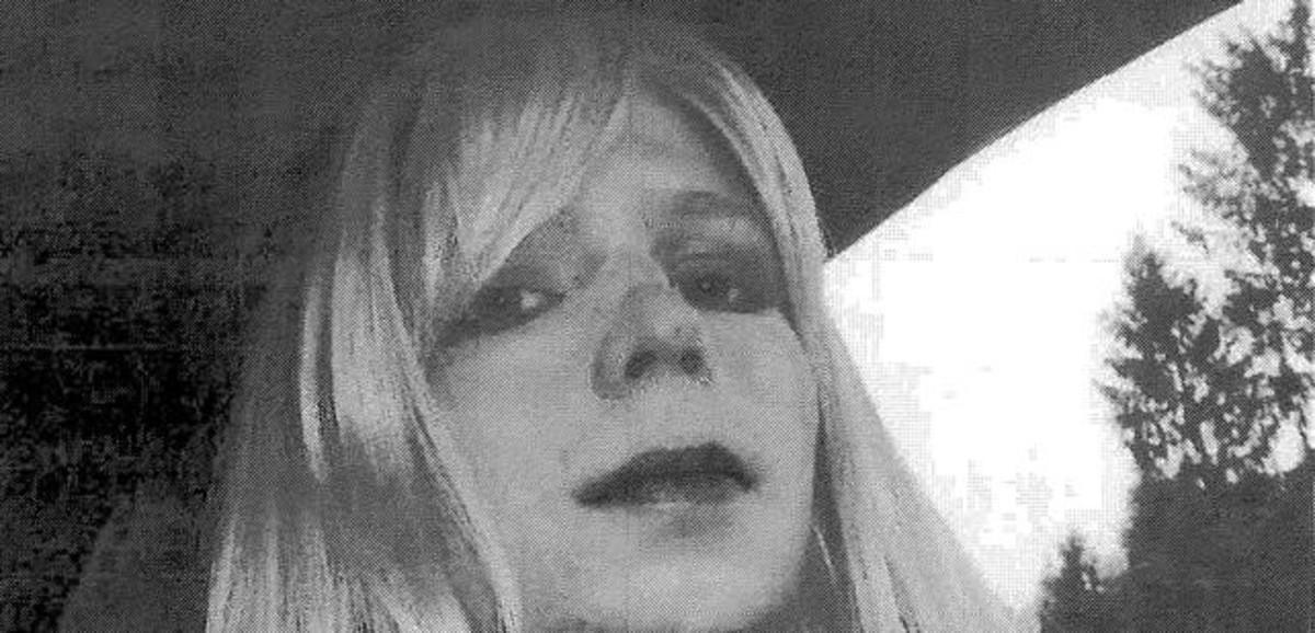 zentauroepp36912967 chelsea manning is pictured in this 2010 photograph obtained170117224519