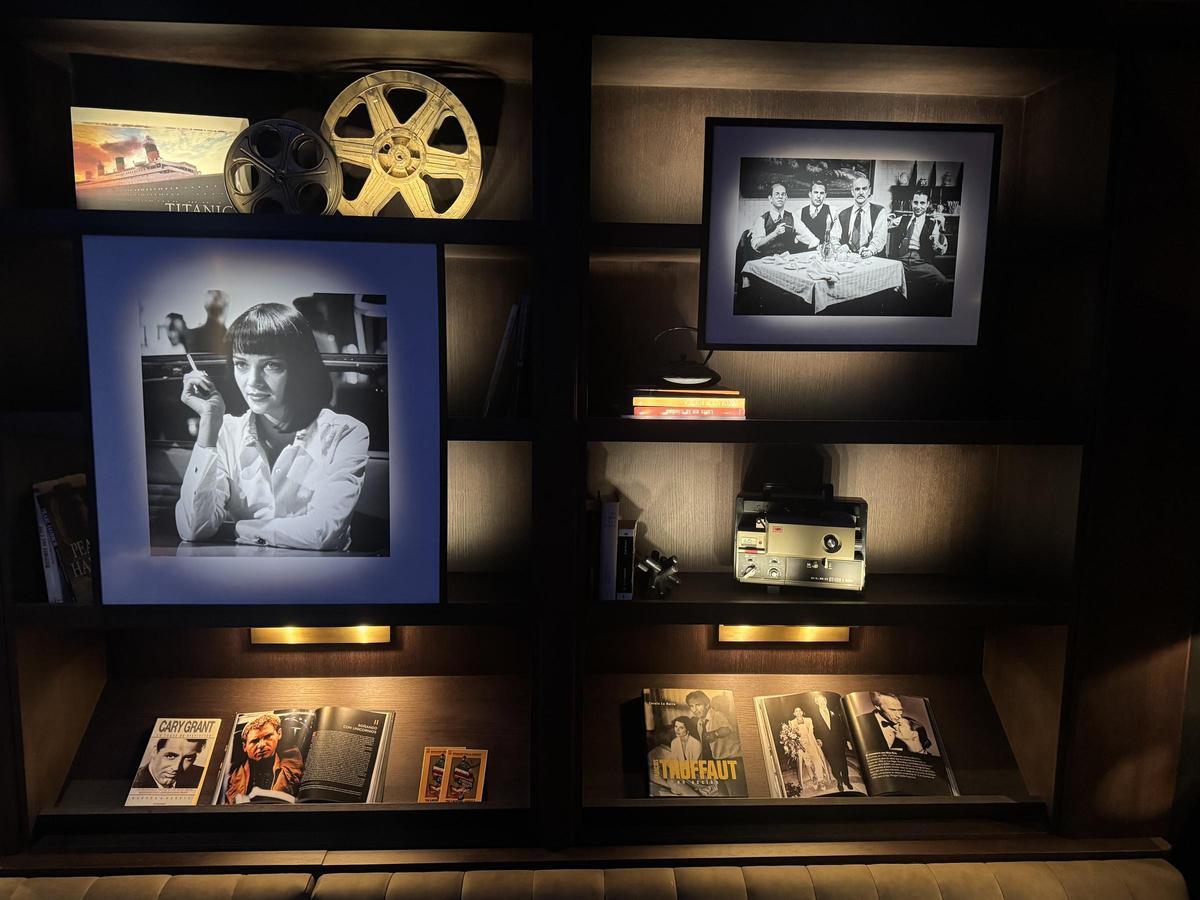 Fotos y fetiches que reconocerá todo buen cinéfilo en el Phenomena.