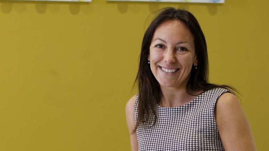 La educadora Paula Muñoz, en Vigo. // J. Lores