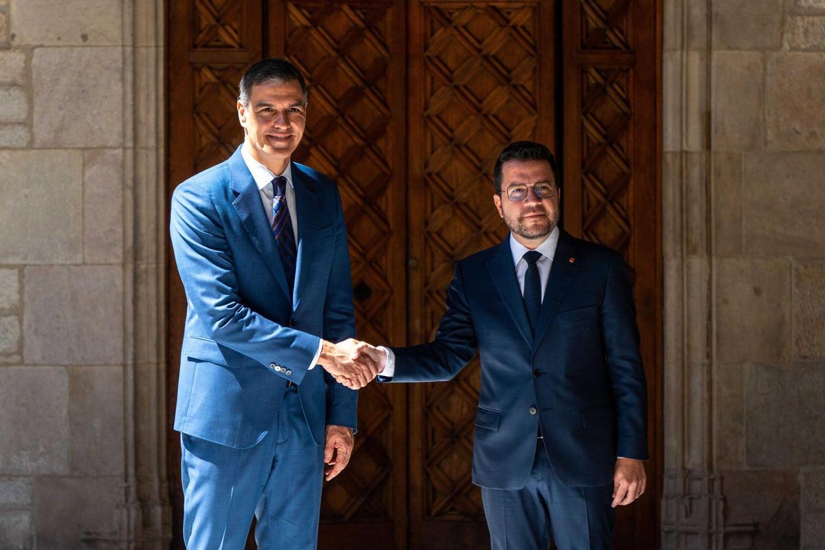 Els dos presidents s'han reunit aquest dimecres al Palau de la Generalitat.